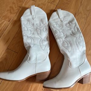 White cowgirl cowboy boots